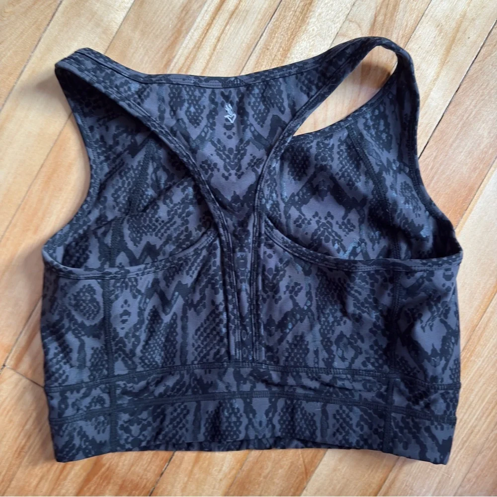 Torrid TRU Low-Impact Sports Bra Snakeskin Print Size 0